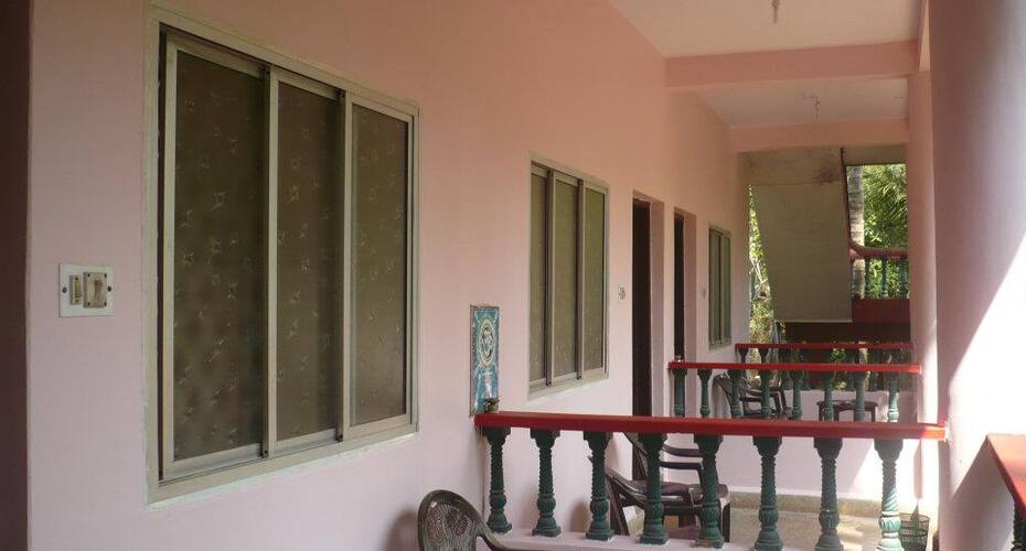 Omkar Guest House, Surat 2